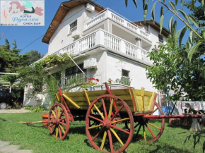 Отель Family Hotel Rusalka  Бяла